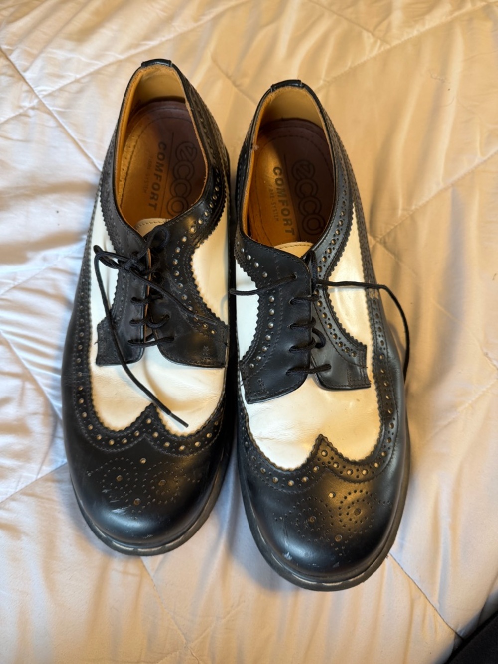 Dr. Martens Men’s Black & White Wingtip Saddle Shoes